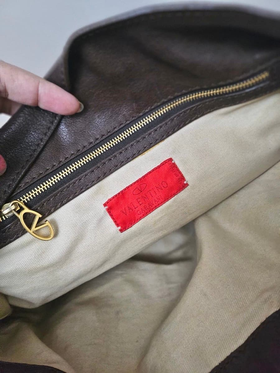 Valentino Leather Shoulder Bag thumbnail 8