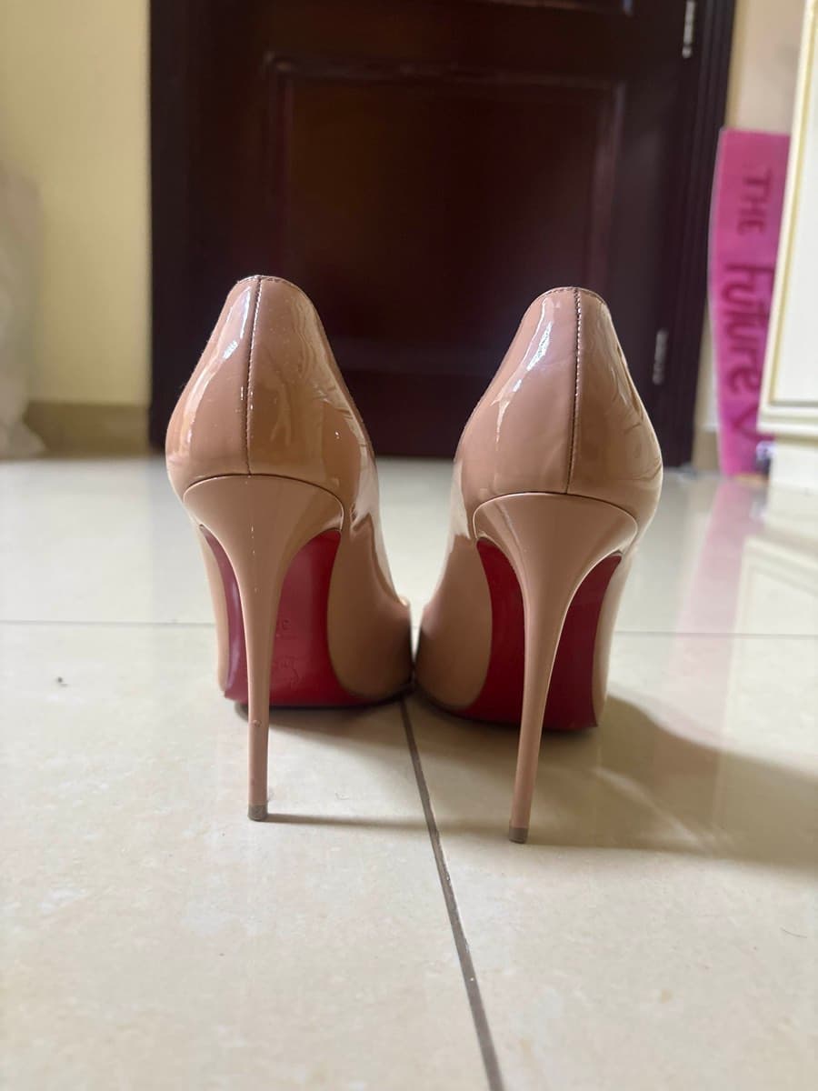 Christian Louboutin Nude Pumps