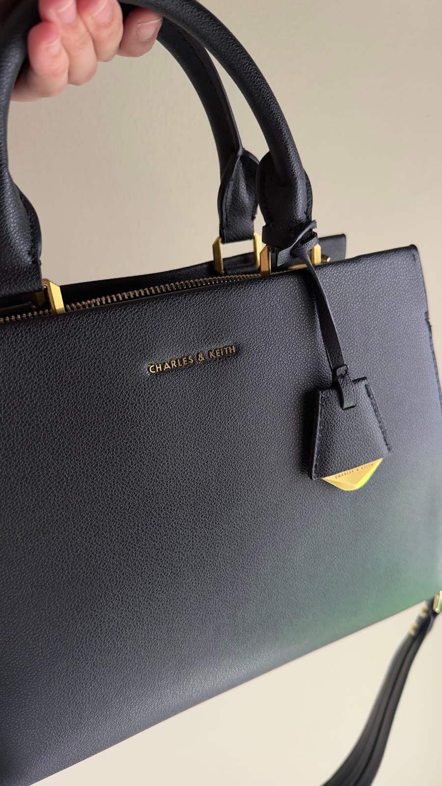 Charles & Keith Black Handbag thumbnail 3