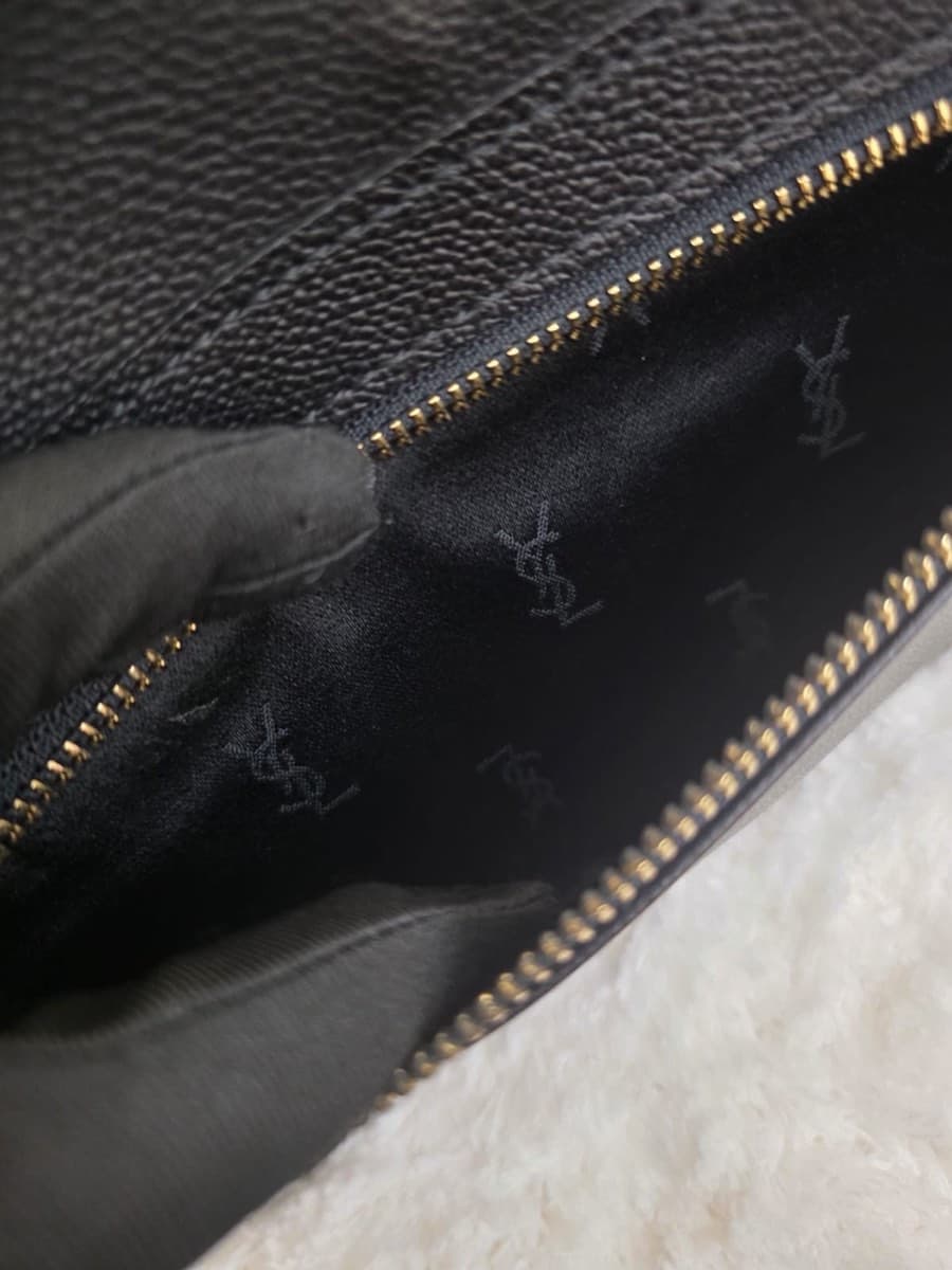 Yves Saint Laurent Clutch thumbnail 7
