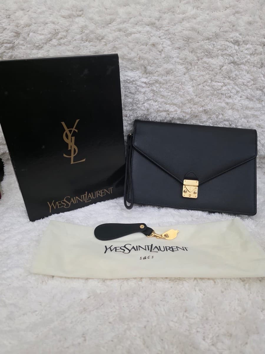 Yves Saint Laurent Clutch
