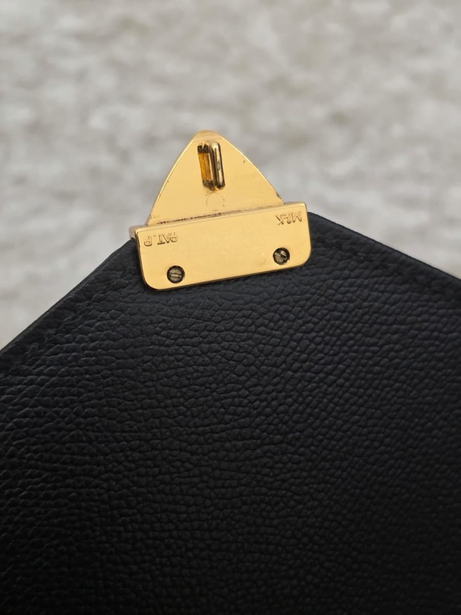 Yves Saint Laurent Clutch thumbnail 10