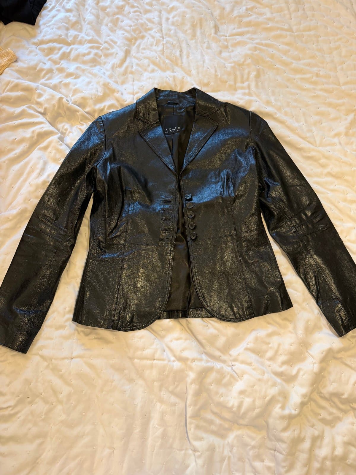 AMISU Genuine Leather Jacket – Black – Cute Fitted Blazer Style - image 1