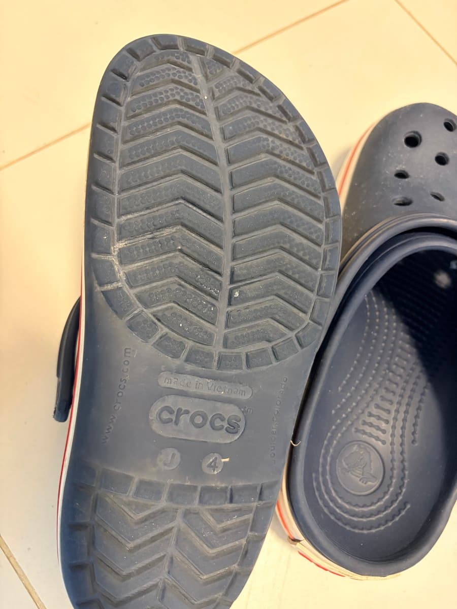 Crocs Navy Classic Clogs thumbnail 3
