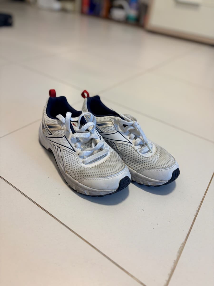 Reebok White Mesh Sneakers thumbnail 4