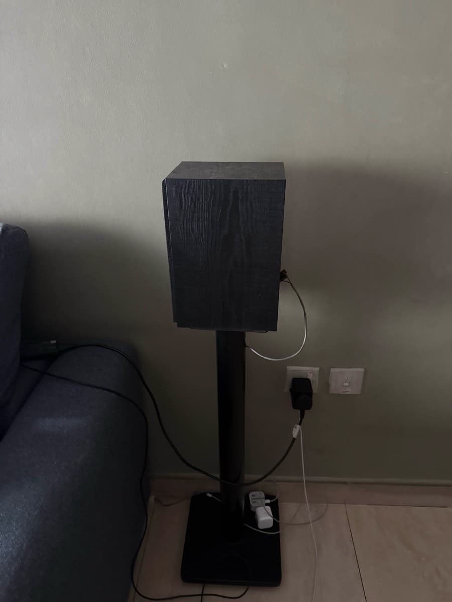 Klipsch 5.1 Home Theater system with Reciever thumbnail 6