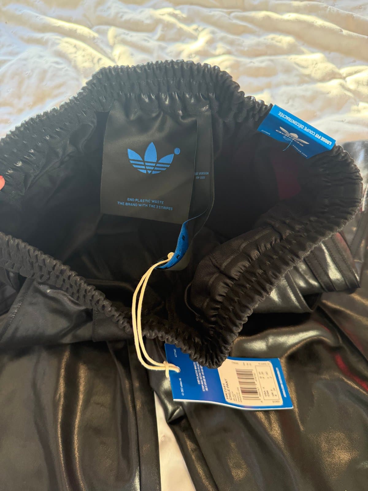 Unique adidas Chile 62 Metallic Black Wide-Leg Trousers – BNWT thumbnail 2
