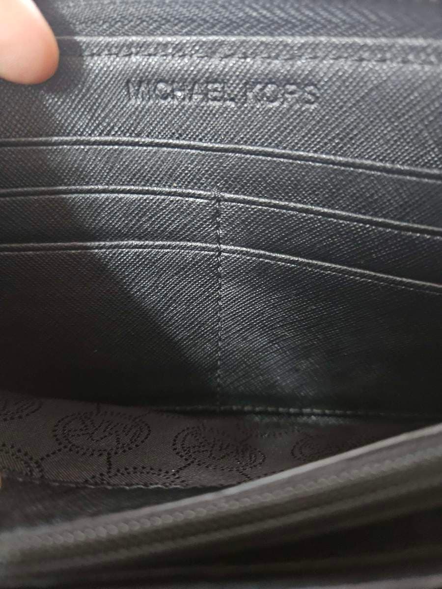 Michael Kors Zip Wallet thumbnail 4
