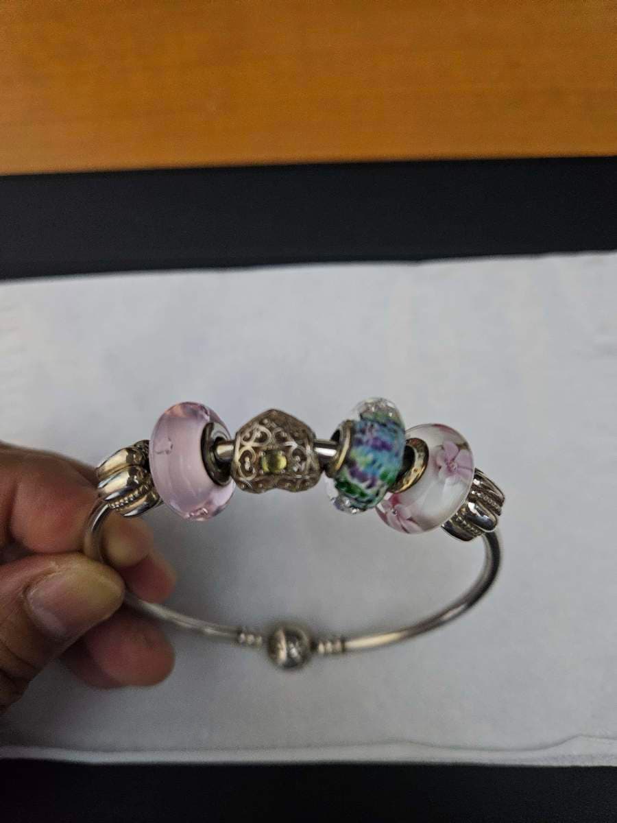 Preloved Original Pandora Bangle with 6 Charms thumbnail 4