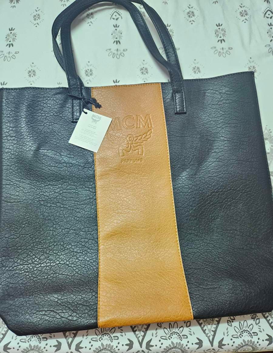 MCM Black & Tan Tote thumbnail 3