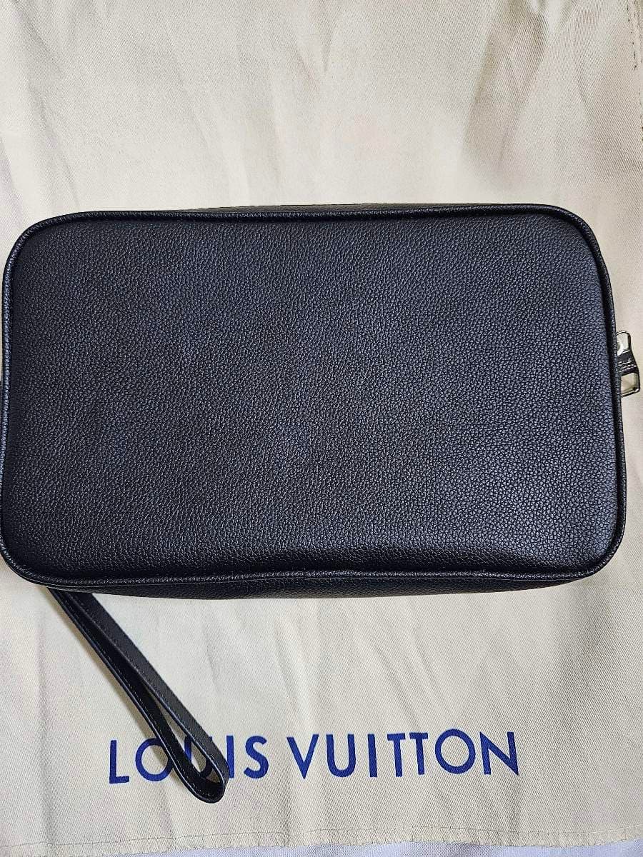 Louis Vuitton Black Clutch Bag thumbnail 2