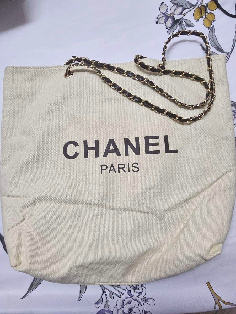 Chanel Canvas Tote Bag thumbnail 3