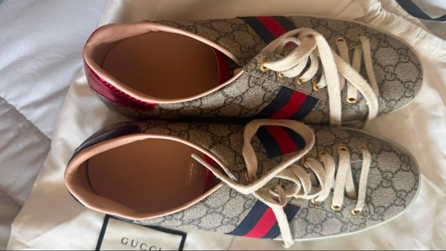 Gucci GG Supreme Sneakers thumbnail 2