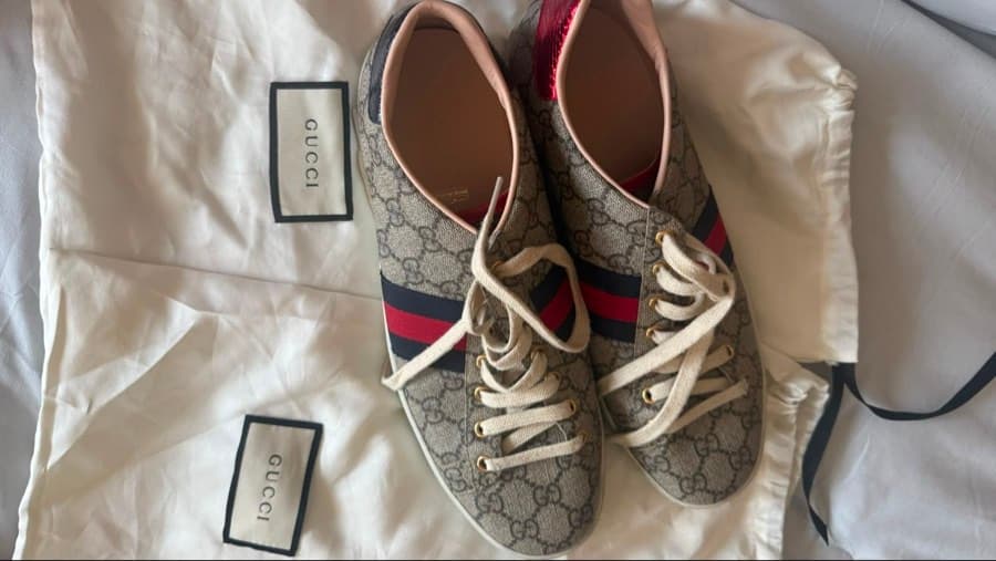 Gucci GG Supreme Sneakers thumbnail 4