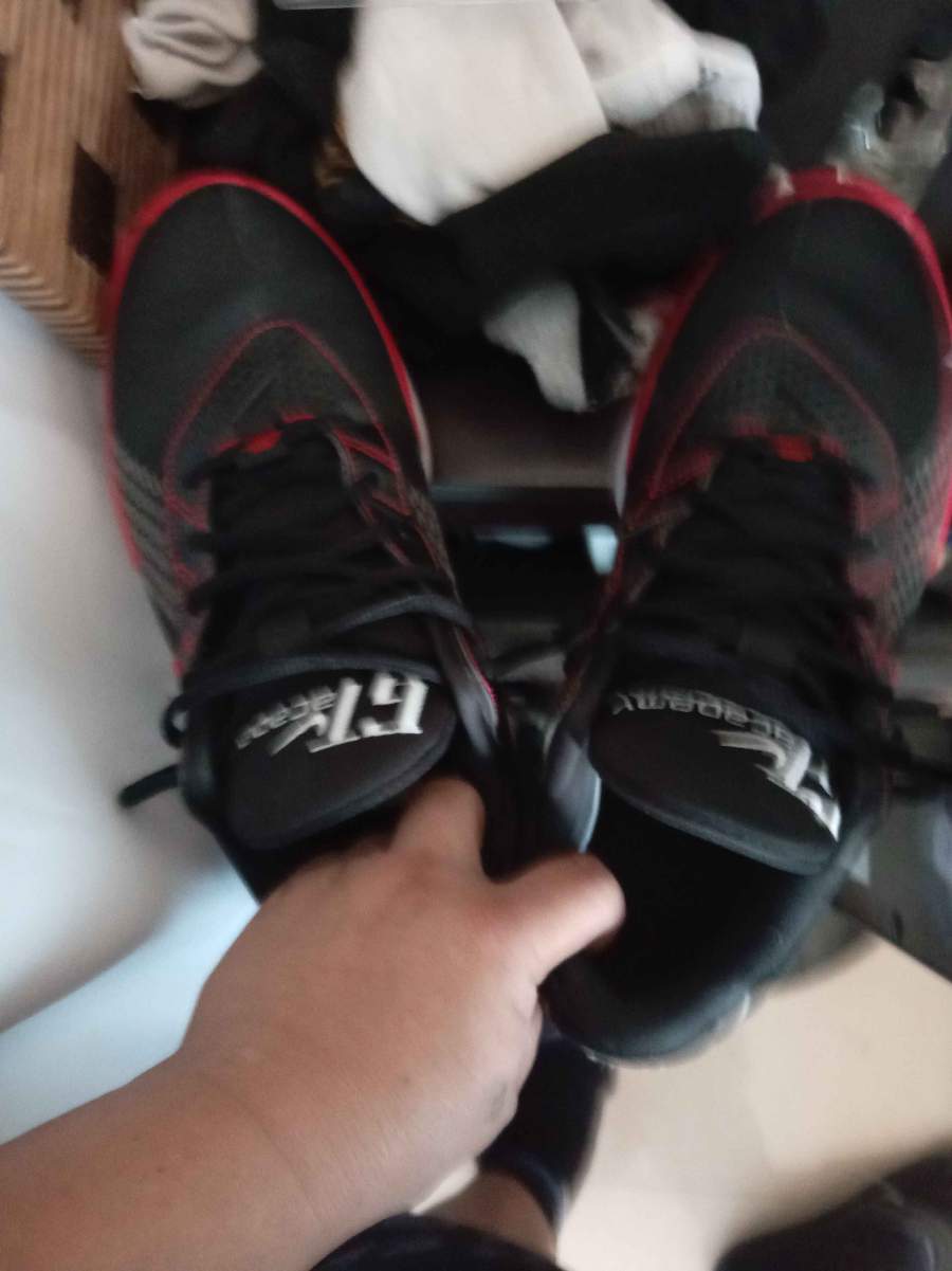 Nike Black Red Sneakers thumbnail 7