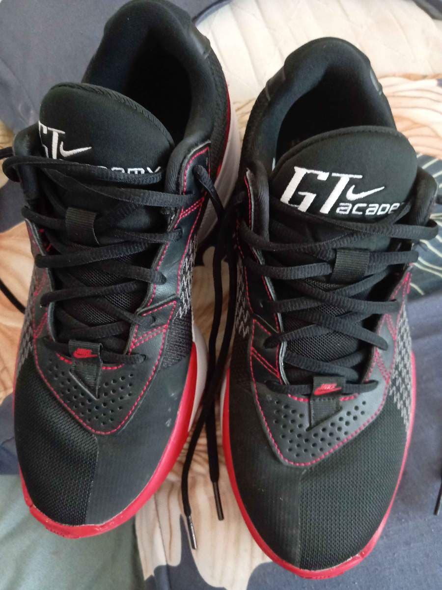 Nike Black Red Sneakers thumbnail 8