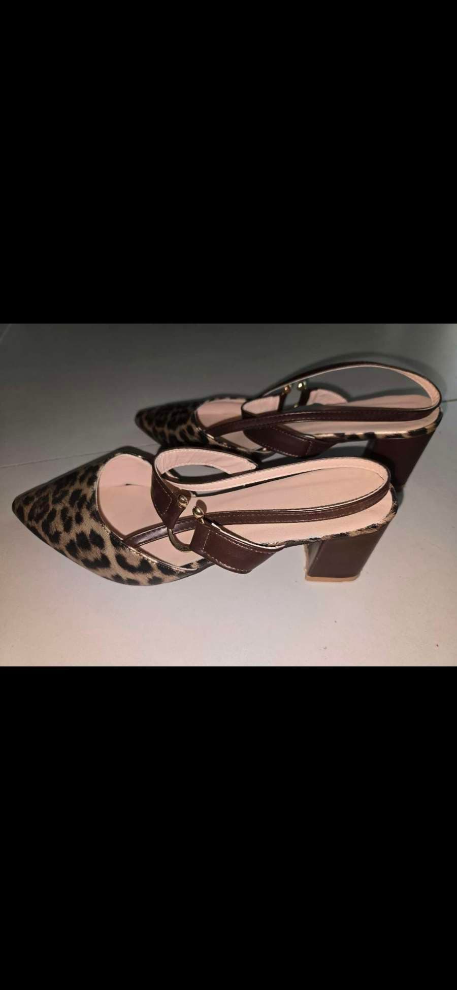 Leopard Print Slingback Heels thumbnail 3