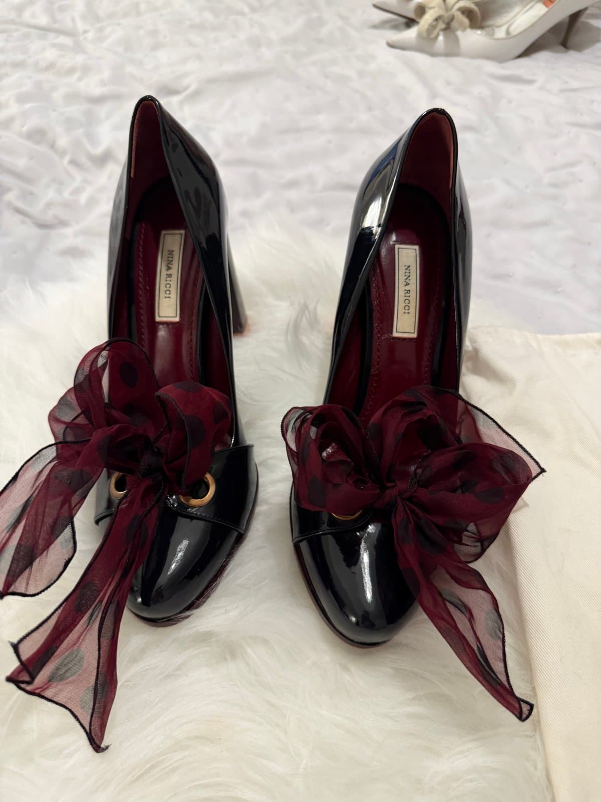 Nina Ricci Black Patent Leather Bow Heels – Made in Italy – Size 38.5 - image 1