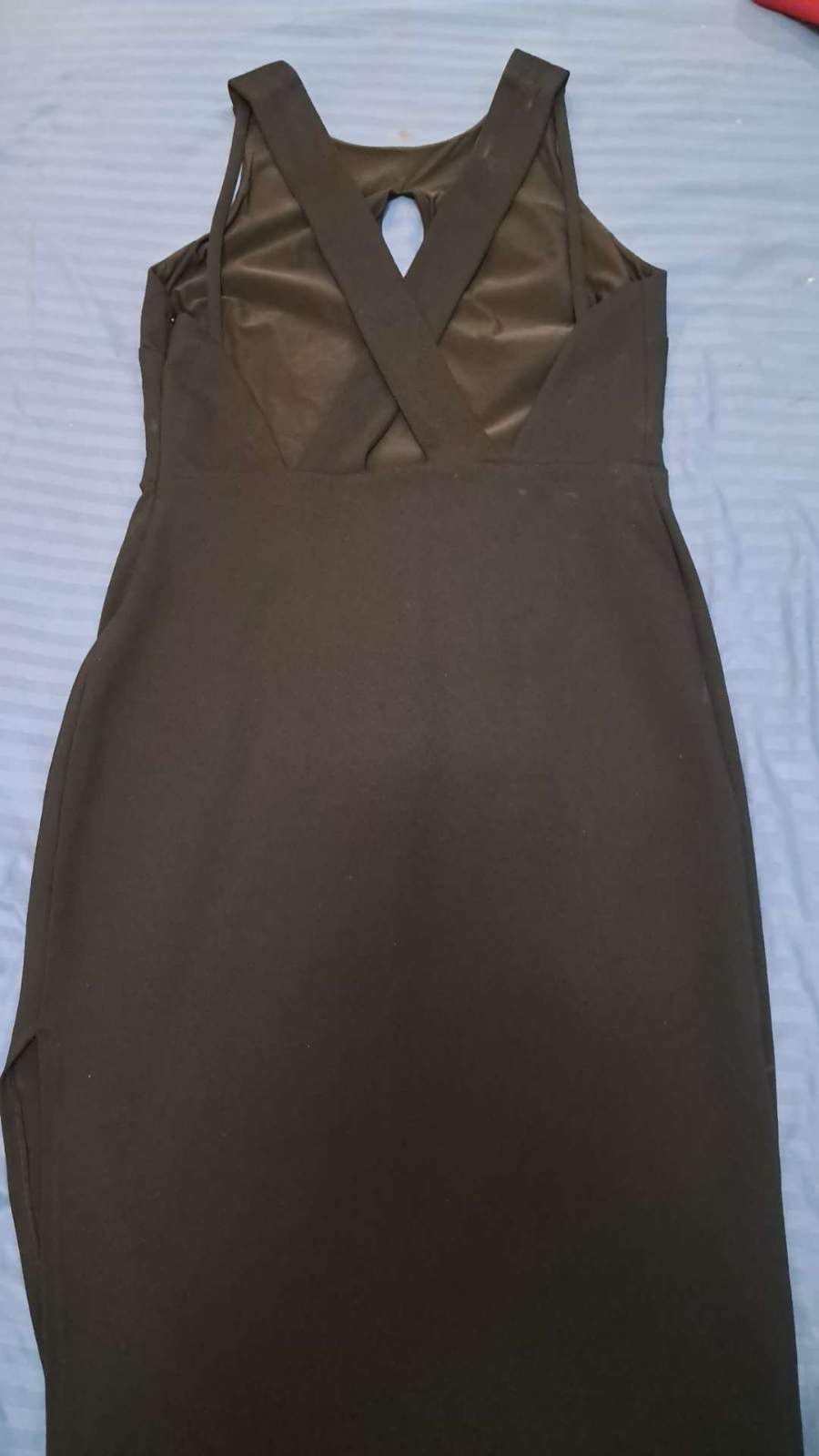 Black Sleeveless Keyhole Dress thumbnail 2