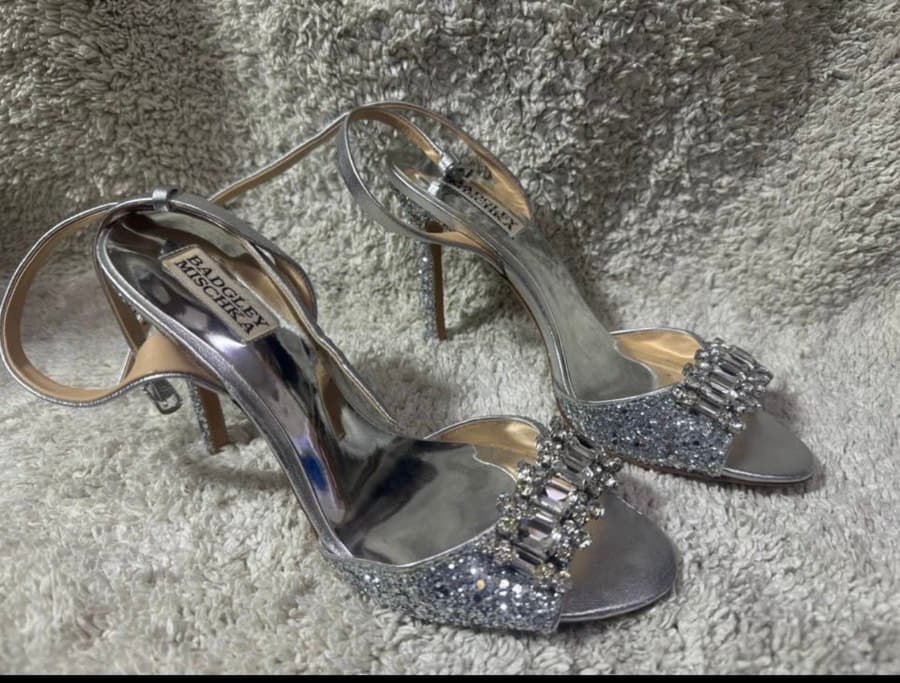 Badgley Mischka Embellished Heels thumbnail 2