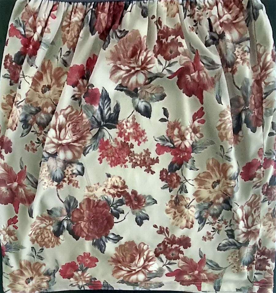 Floral Short-Sleeve Womens Dress, Size Medium (light purple) thumbnail 10