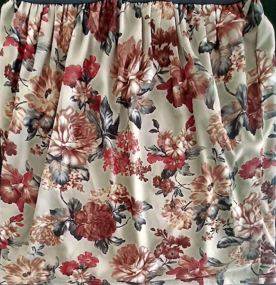 Floral Short-Sleeve Womens Dress, Size Medium (light purple) thumbnail 7