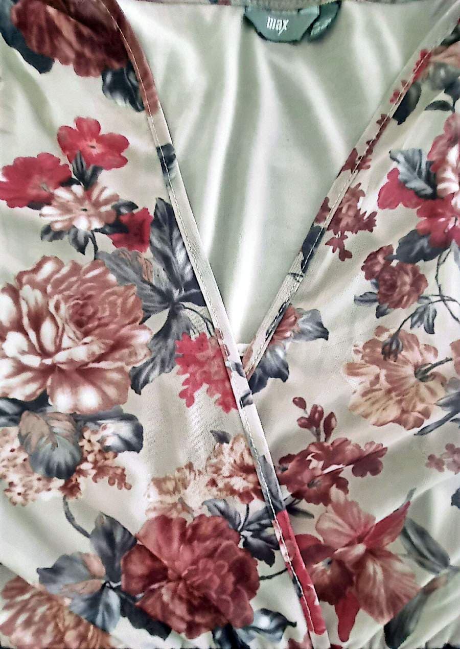 Floral Short-Sleeve Womens Dress, Size Medium (light purple) thumbnail 8