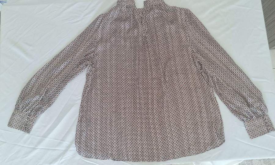 H&M Patterned High-Neck Blouse thumbnail 9