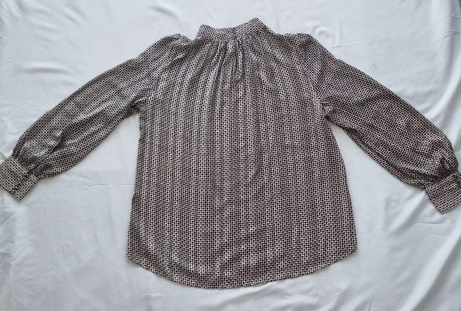 H&M Patterned High-Neck Blouse thumbnail 2