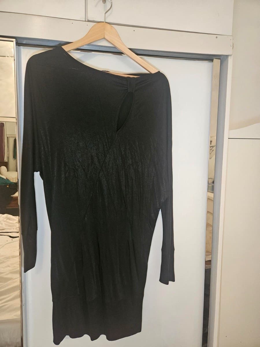 Black Long-Sleeve Tunic Top