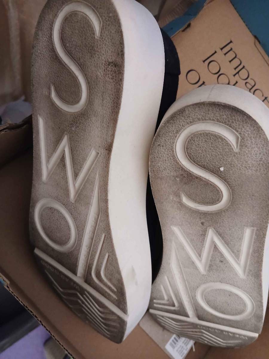 TOMS Black Canvas Slip-Ons thumbnail 2