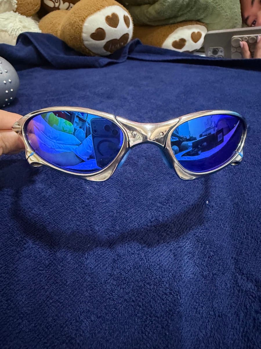 Authentic Oakley Penny – A True Piece of Oakley History