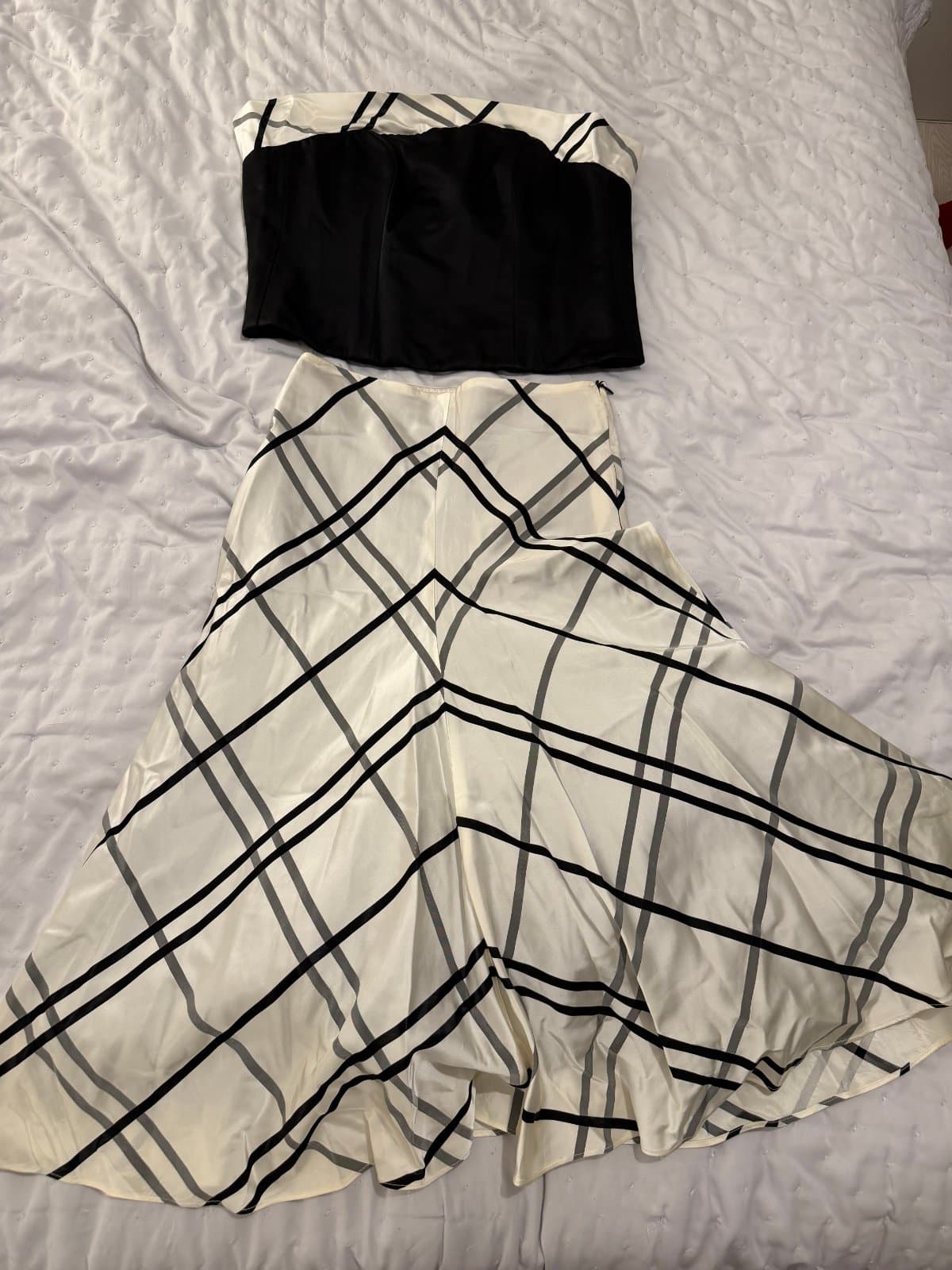 Vintage Black & Ivory Plaid Corset Top & Tulle Maxi Skirt Two-Piece Set thumbnail 2