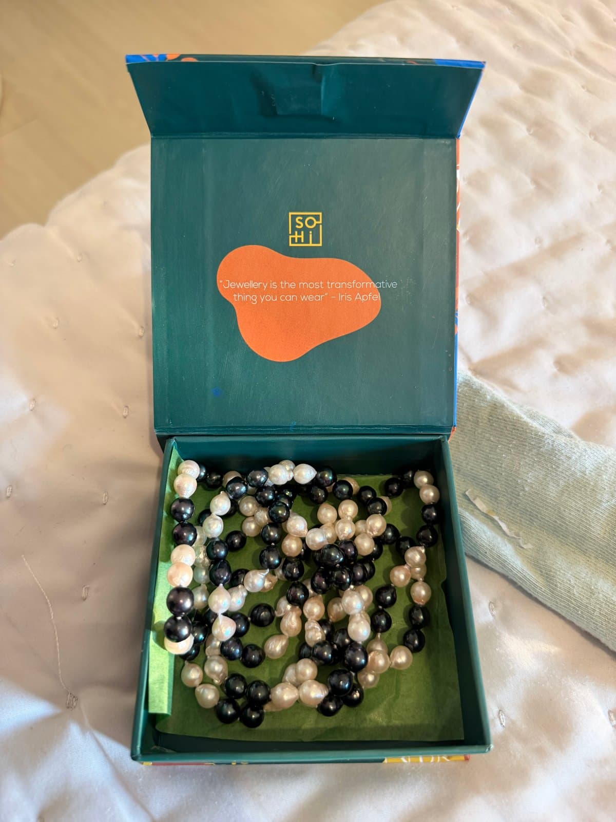 SOHI long pearl necklace thumbnail 2