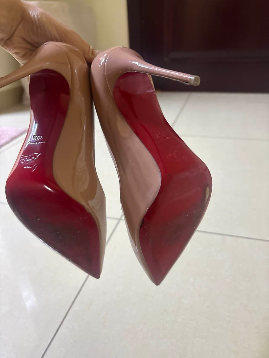 Christian Louboutin Nude Pumps thumbnail 5