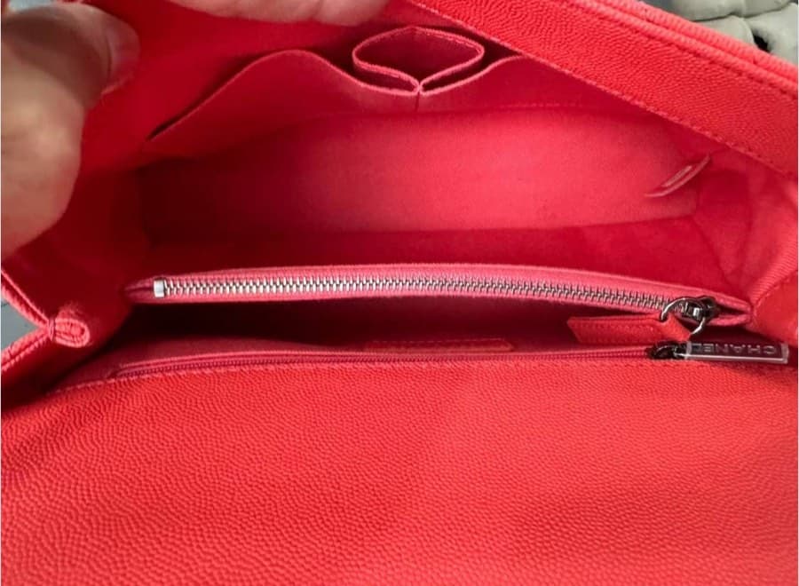 Chanel Red Caviar Top Handle thumbnail 5