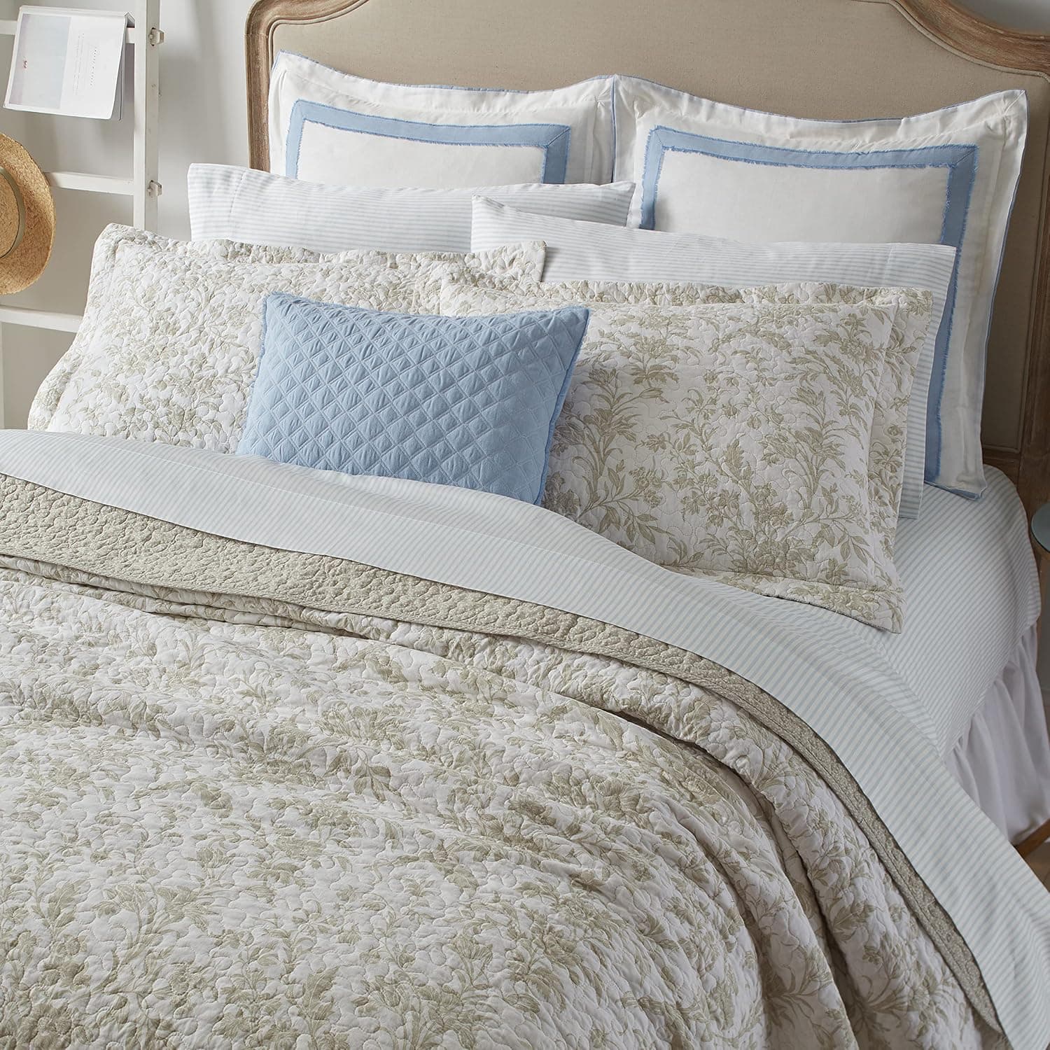 Laura Ashley Home - Amberley Collection Floral Quilt Set., Cotton, Queen size thumbnail 6