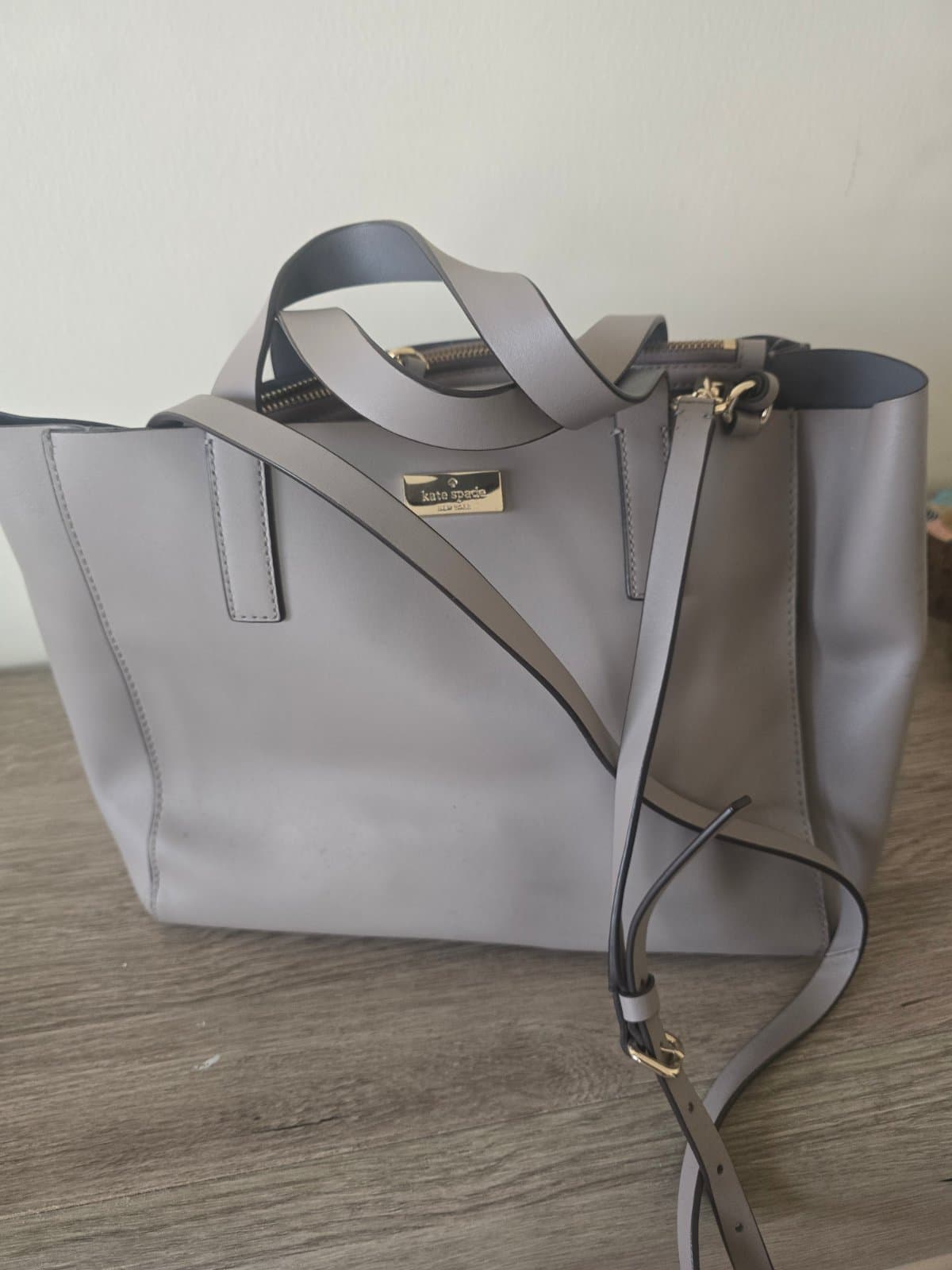 Kate Spade Putnam Drive Small Nelle Leather Satchel Bag – Grey / Taupe thumbnail 2