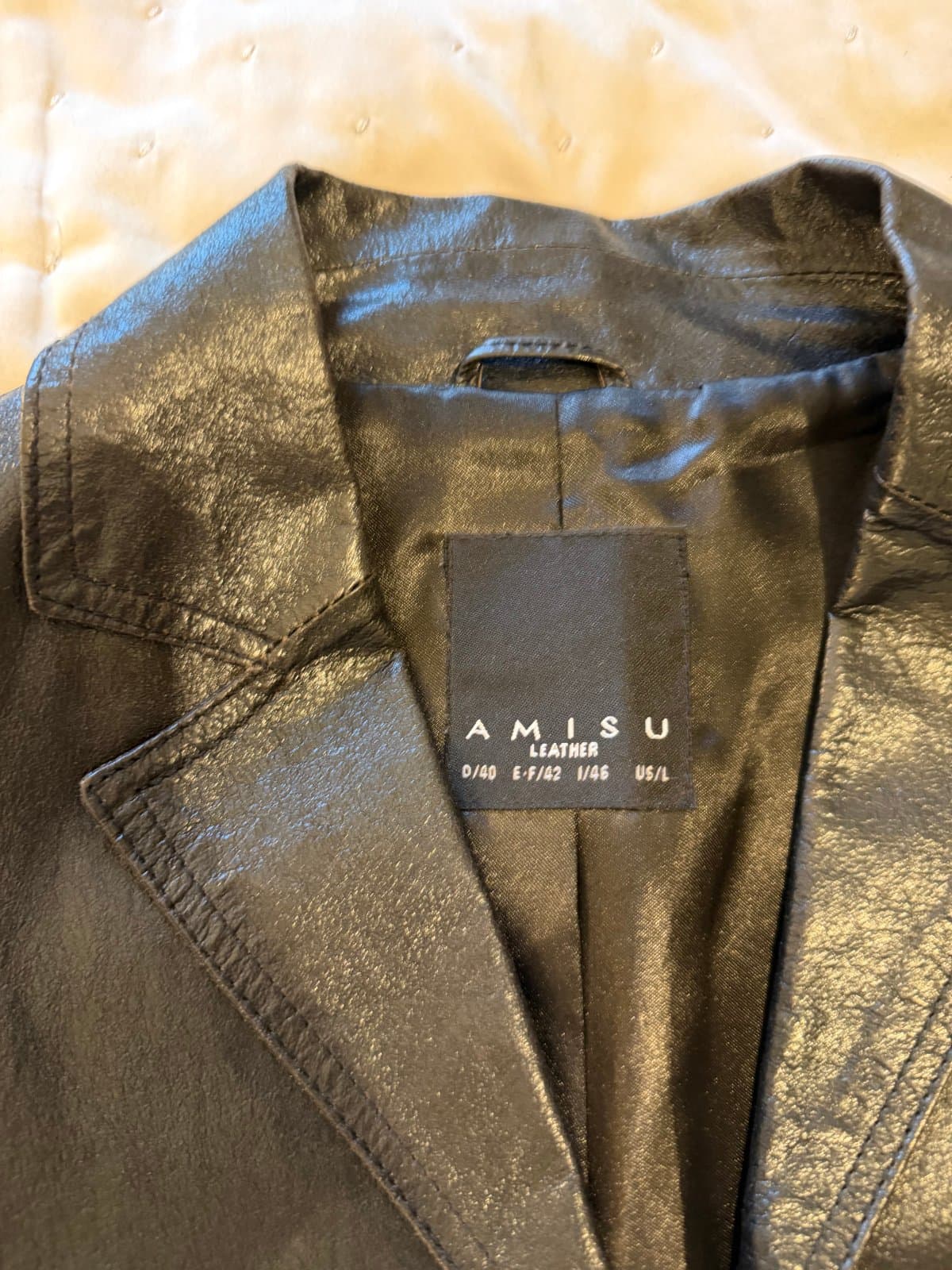 AMISU Genuine Leather Jacket – Black – Cute Fitted Blazer Style thumbnail 2