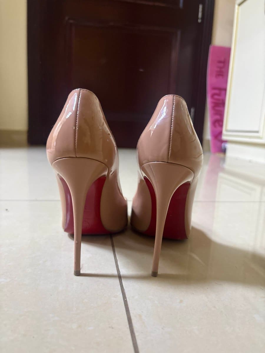 Christian Louboutin Nude Pumps thumbnail 2