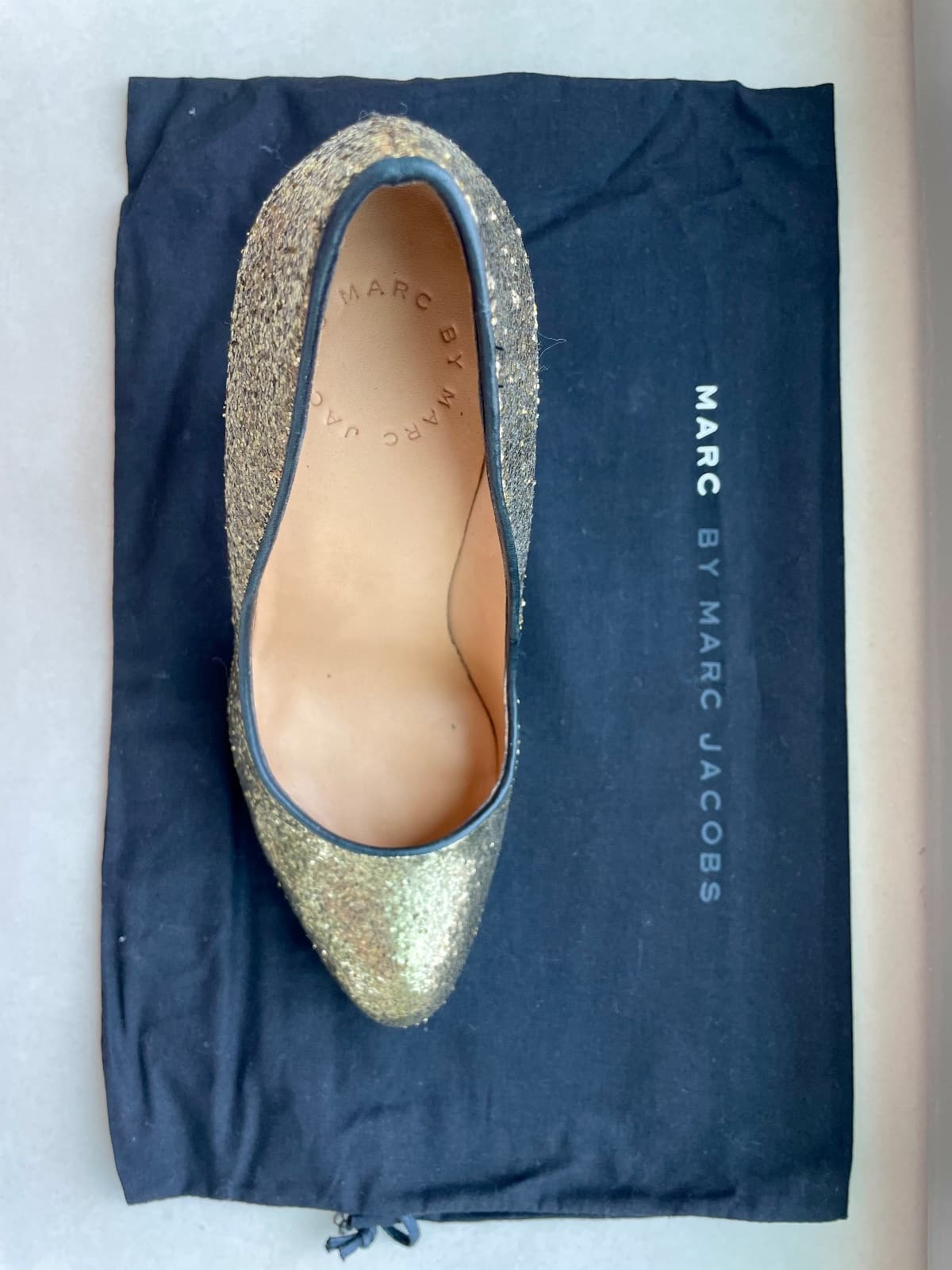 Marc by Marc Jacob gold pump thumbnail 2