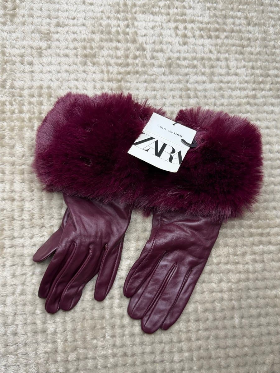 ZARA Burgundy Fur Gloves