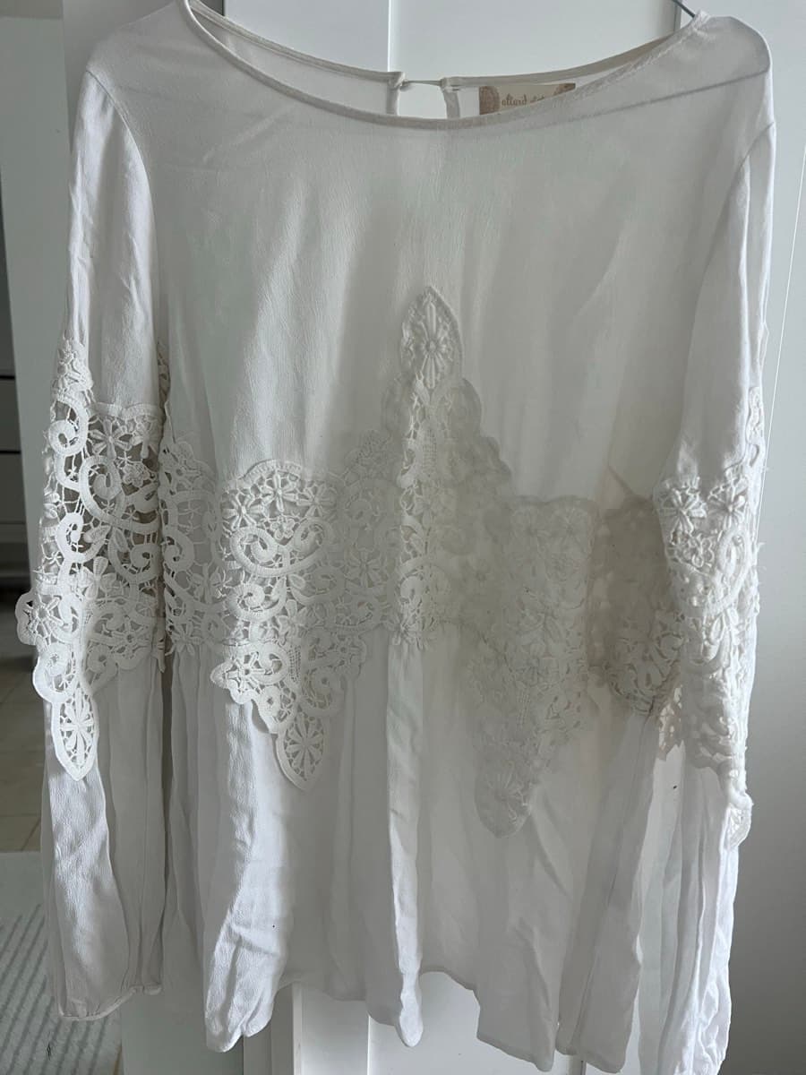 White Long-Sleeve Lace Blouse