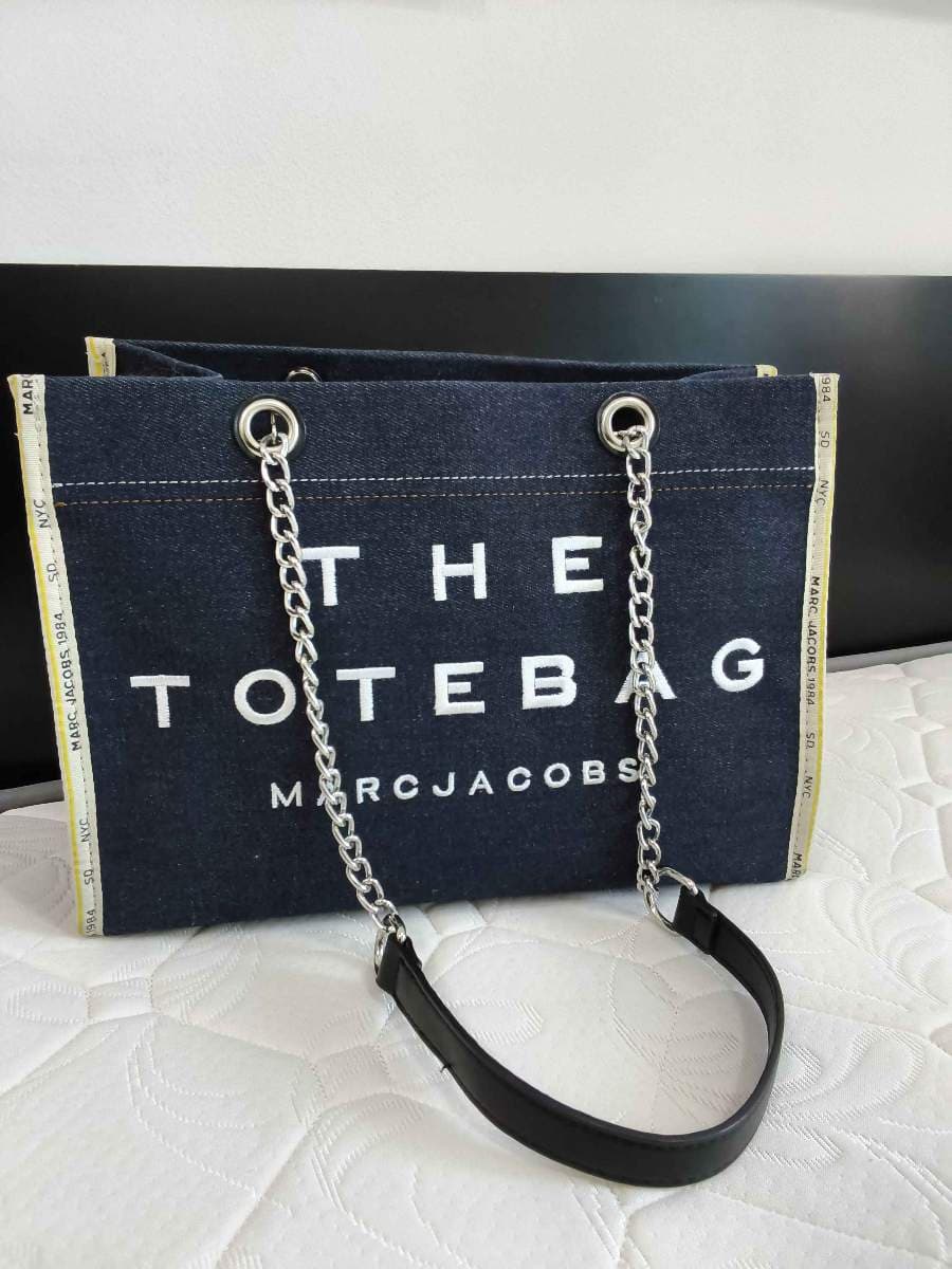 Marc Jacobs The Tote Bag