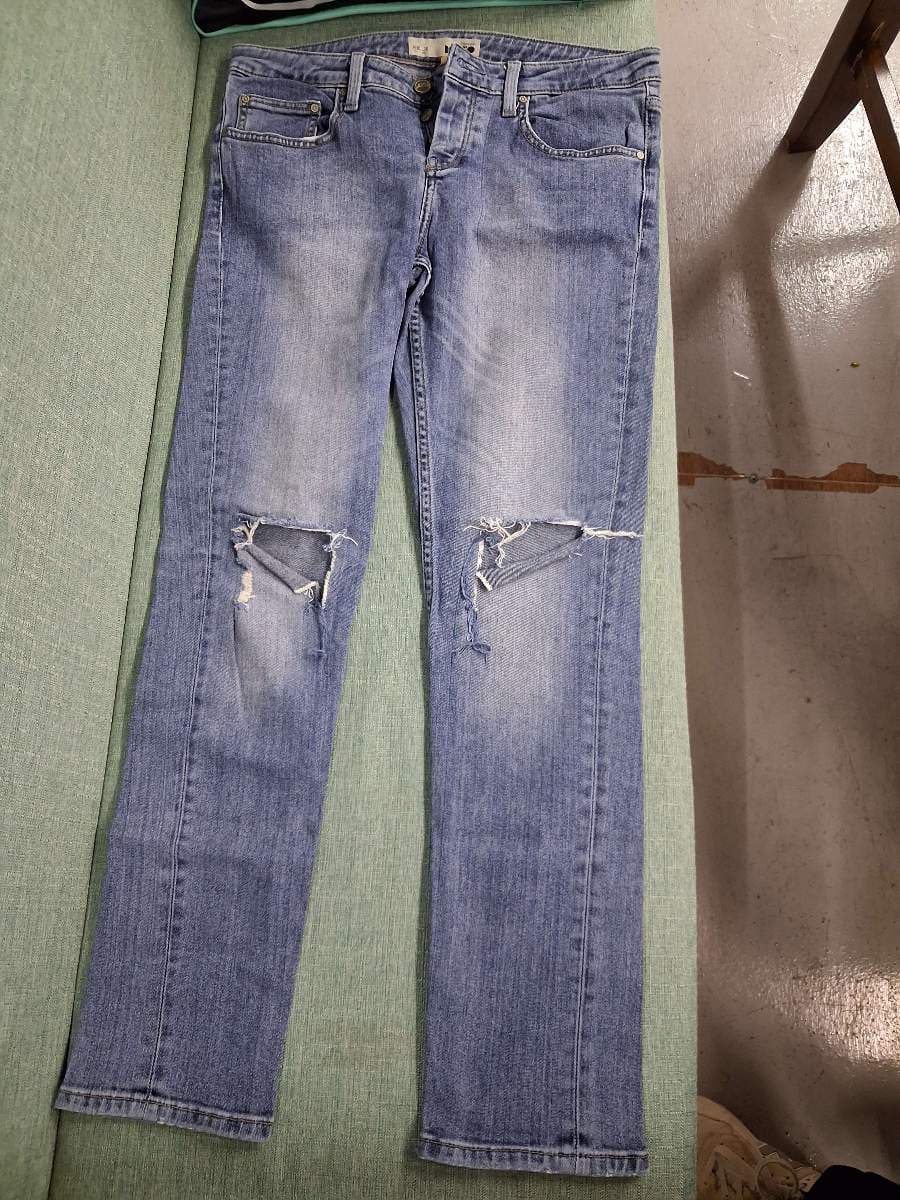 Blue Distressed Denim Jeans