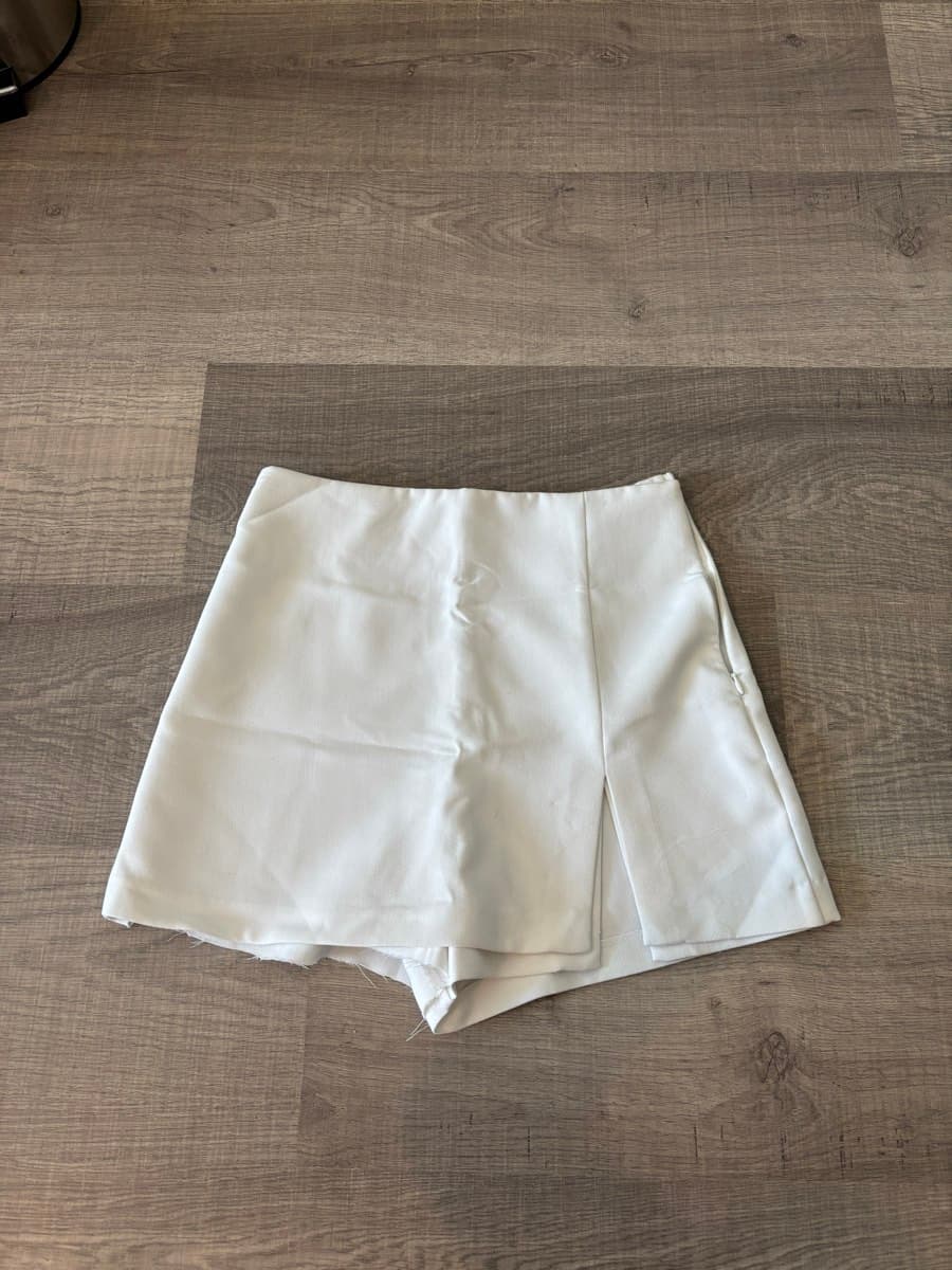 White Zara skort - image 1