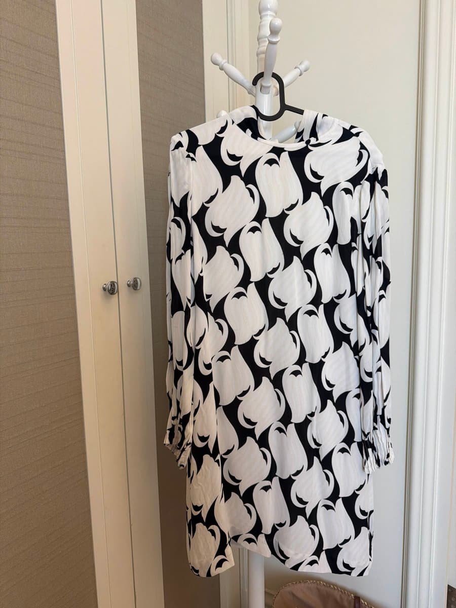 Reiss queen dress