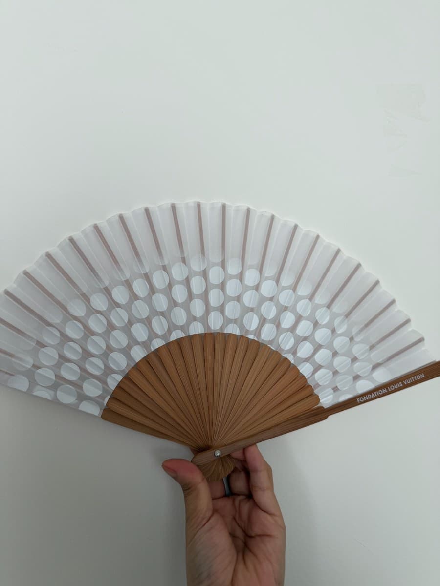 Fondation Louis Vuitton Fan