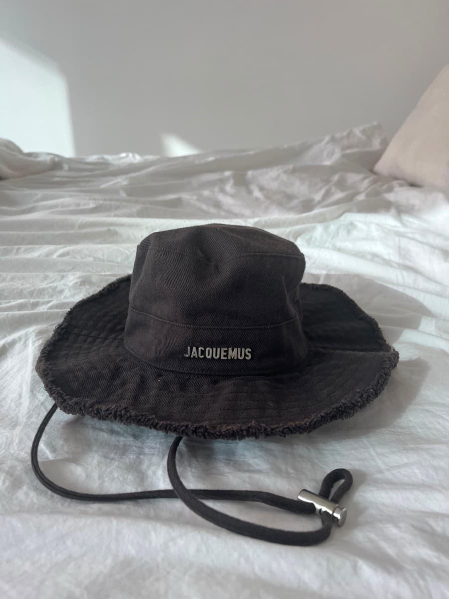 Jacquemus Le Bob hat