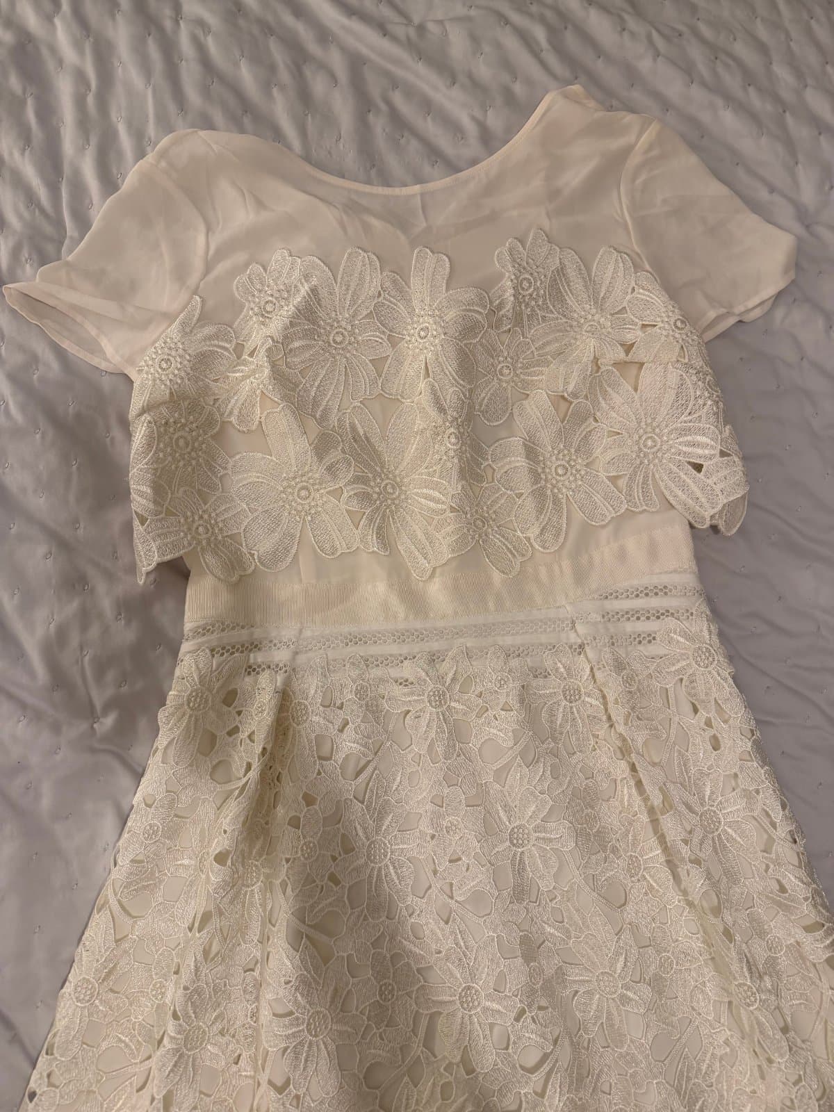 Ted Baker Ivory Floral Lace Midi Dress – Size 3 🤍 - image 1